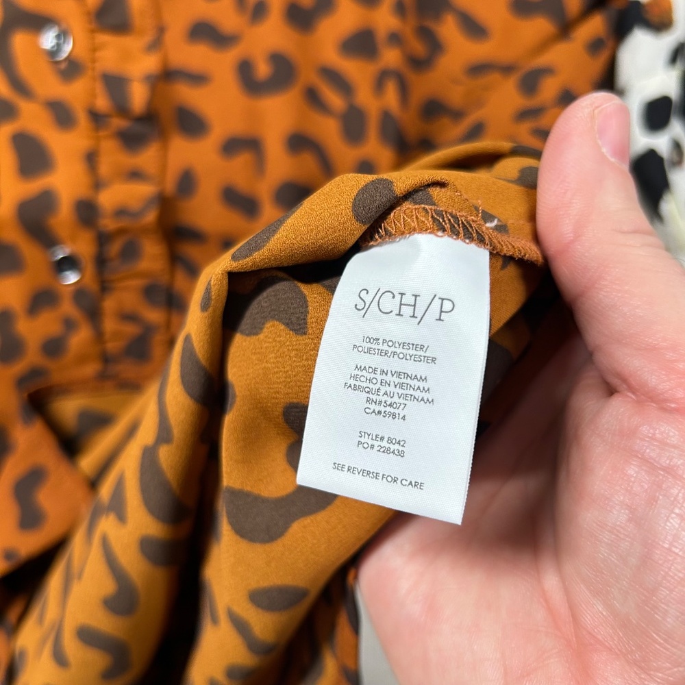 Cabi Sleeveless Top Lot of‎ 3 Womens Small Blouse Animal Print Autumn V-Neck - Picture 8 of 14